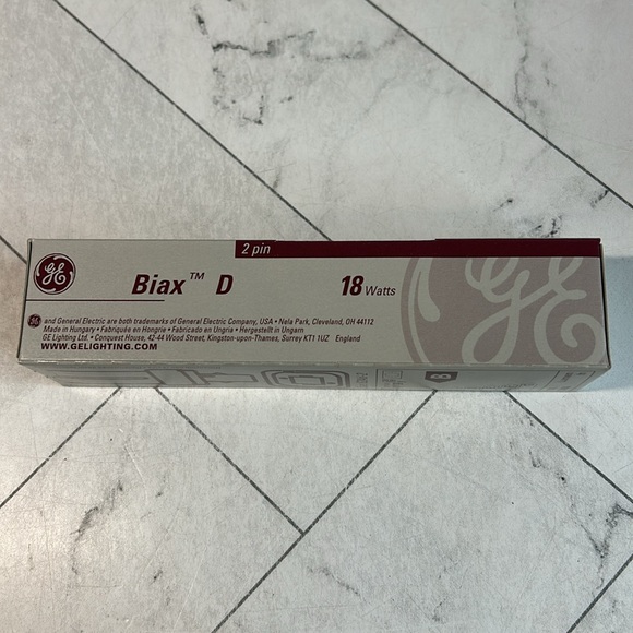 NWOT General Electric Biax D 18 watts 2 pin light bulb - BOX OF 10 bulbs - Picture 2 of 7
